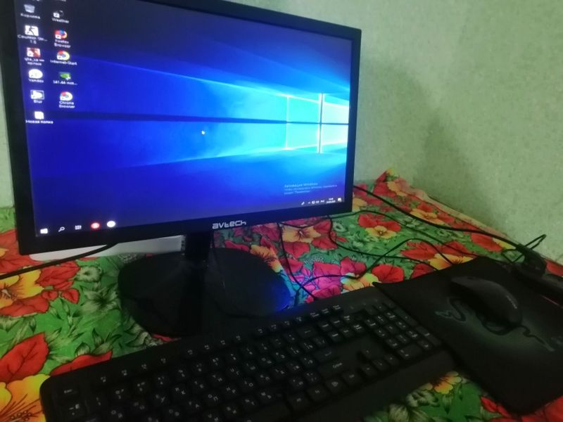 Kompyuter sotiladi Kompyuter sotiladi