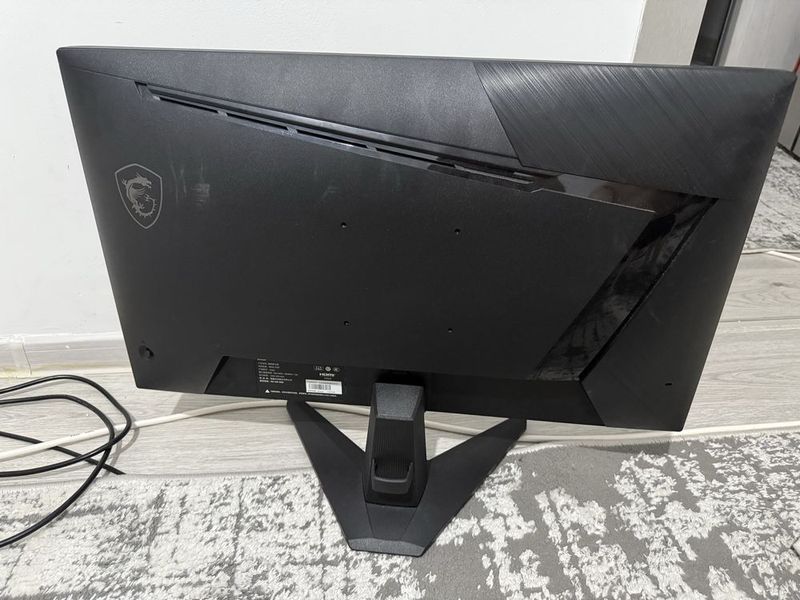 Монитор msi 275f 180Hz 27