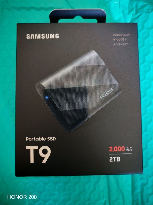 Samsung T9 2TB portable ssd Samsung T9 2TB portable ssd