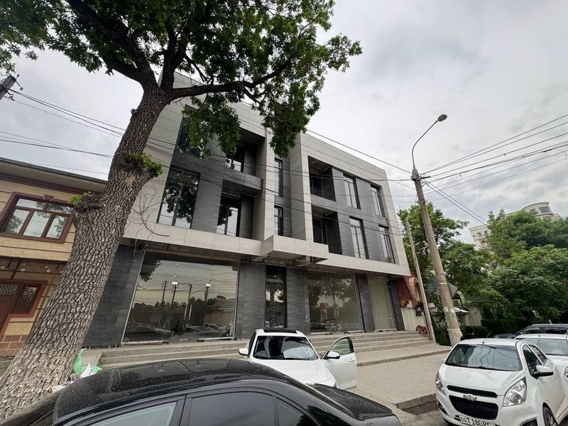 Срочно продажа здания на лабзакее Срочно продажа здания на лабзакее