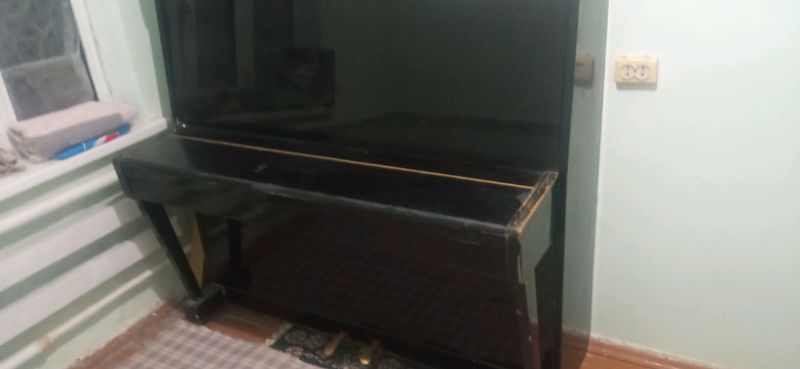 продается пианино белорусского производства