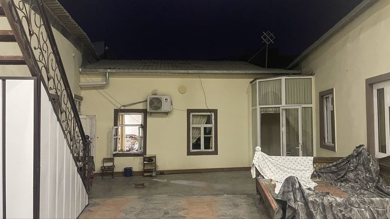 Эски шахарда ховли сотилади Эски шахарда ховли сотилади