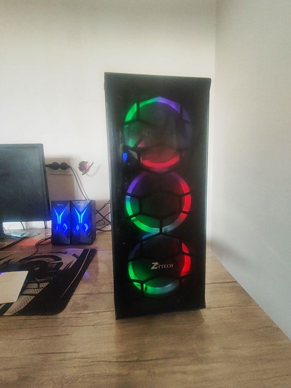 Продаётся компьютер * Blok pitaniya REX 700W