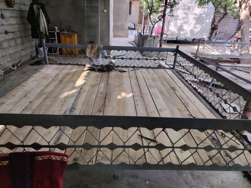 Tapchan suri razborni yigladigan eski ugalokdan temirli baquvat