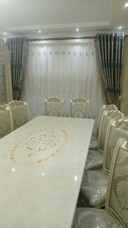 Стол и 12 стульев Стол и 12 стульев