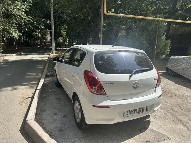Продается HYUNDAI I20 Продается HYUNDAI I20