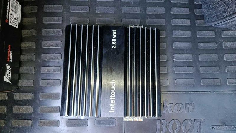 Усилитель для автомобиля IntelTouch 2.60