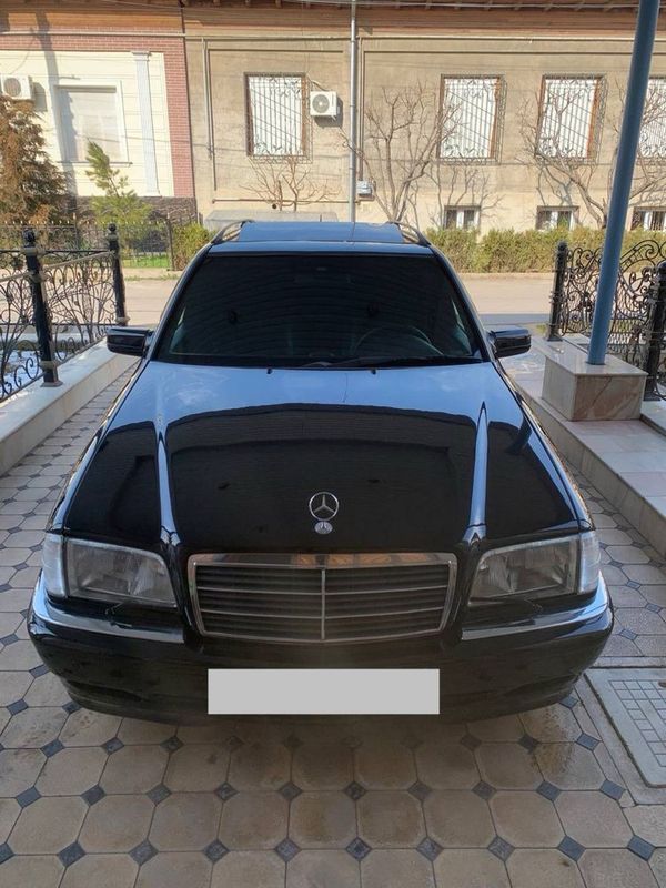 Mercedes W202 2.8 Mercedes W202 2.8