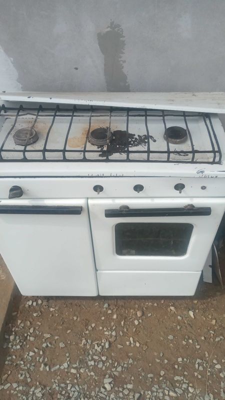 Burungi 3 kozli gaz plita satiladi Burungi 3 kozli gaz plita satiladi