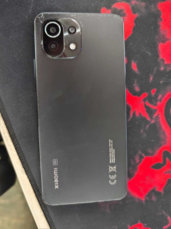 Xiaomi 11 Lite 5G NE 8/256GB яхши Xiaomi 11 Lite 5G NE 8/256GB яхши