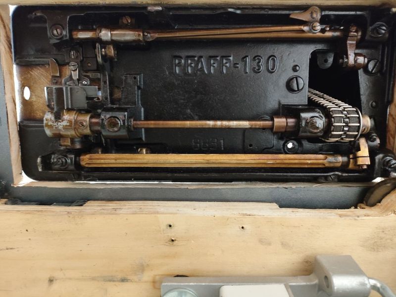 Швейная машина pfaff 130 Швейная машина pfaff 130