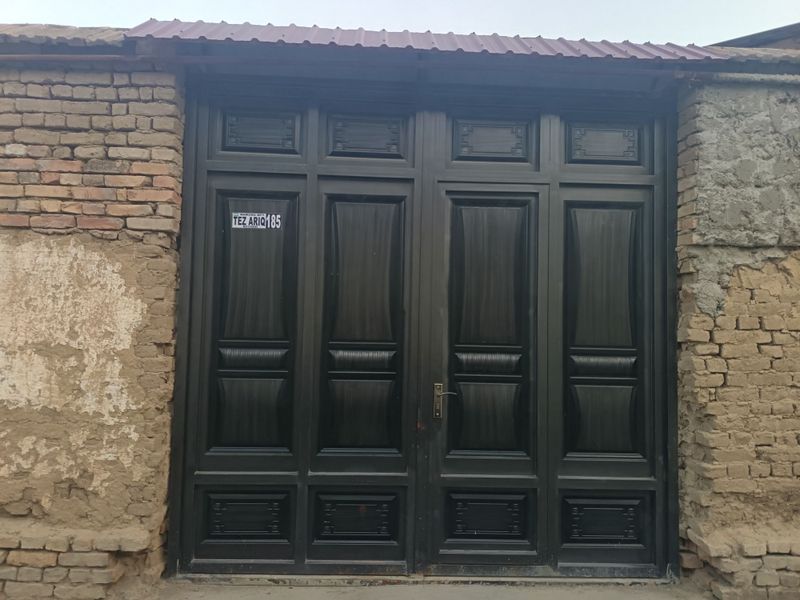 Uy sotiladi 4 SOTIX Yangiyo'l shahrida (срочно) Uy sotiladi 4 SOTIX Yangiyo'l shahrida (срочно)