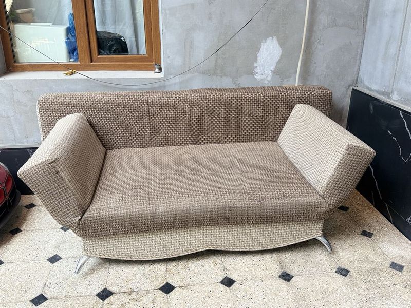 Divan kreslo sotiladi Divan kreslo sotiladi