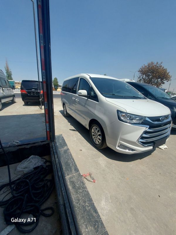 Jac m4 aftamat karobka