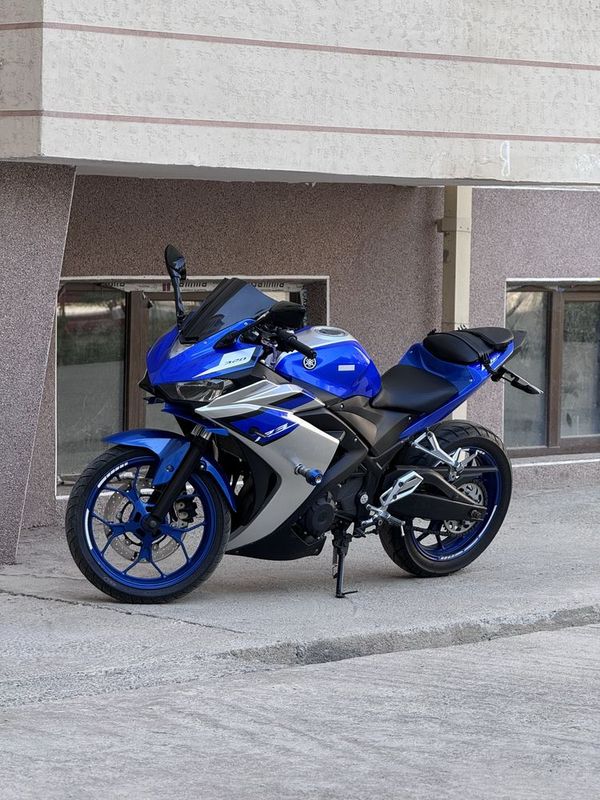 Yamaha R3 (replica) 400 kub Yamaha R3 (replica) 400 kub