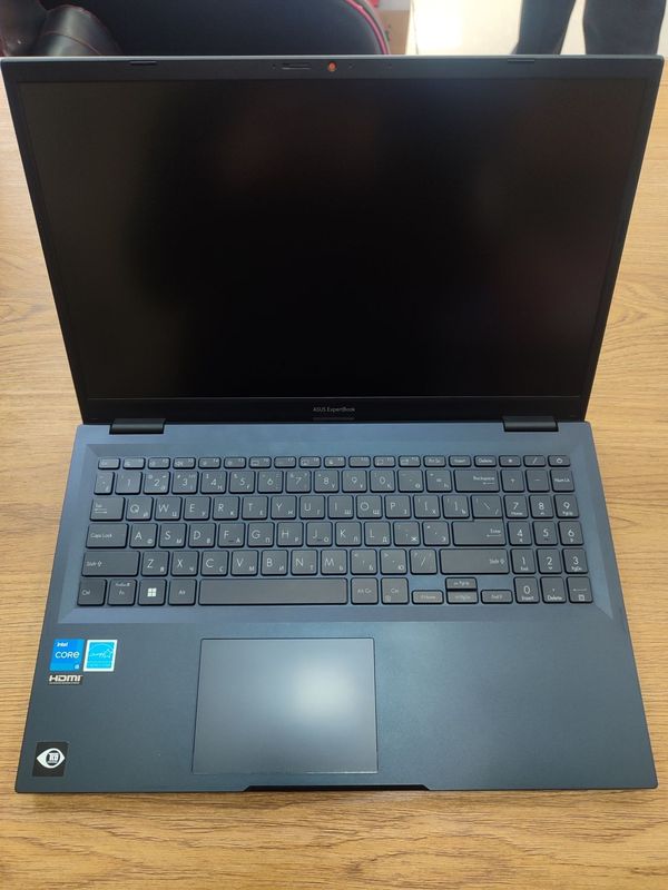 Asus Expertbook i5-1235U /8/512