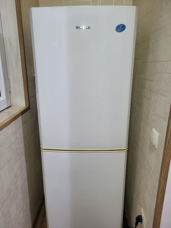 Продается холодильник