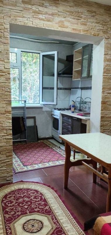 Юнусабад 13кв Аренда 2комн 1 этаж