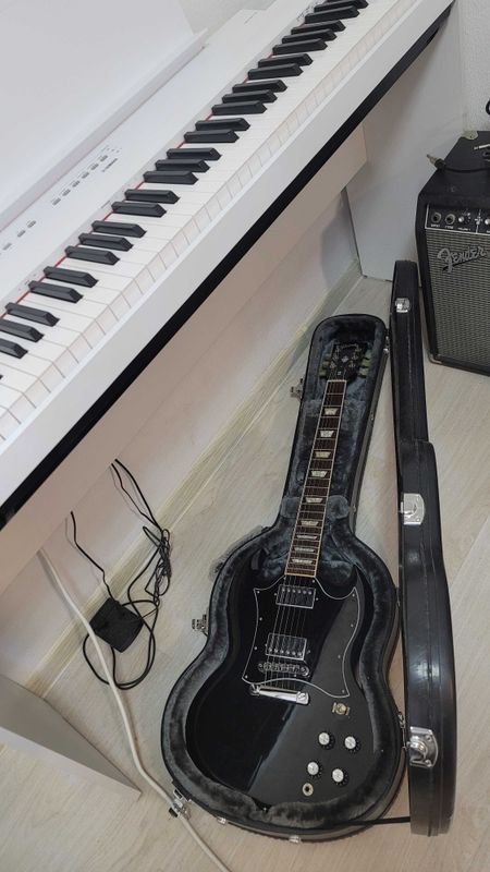 Gibson Sg Standard Ebony Gibson Sg Standard Ebony