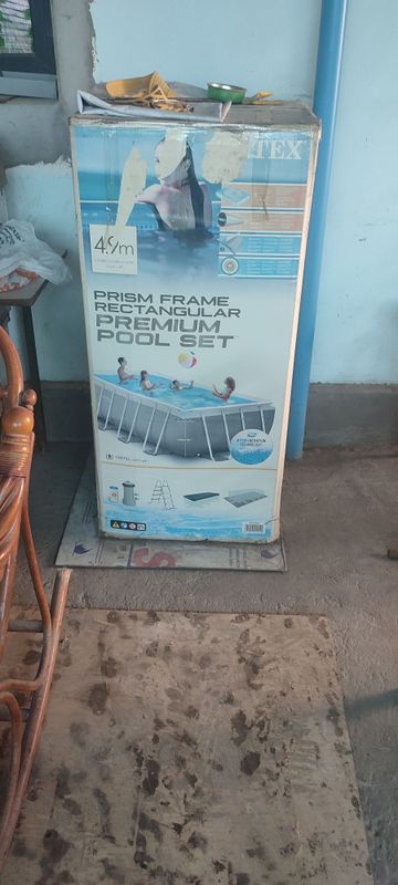 Бассейн INTEX в комплекте Бассейн INTEX в комплекте