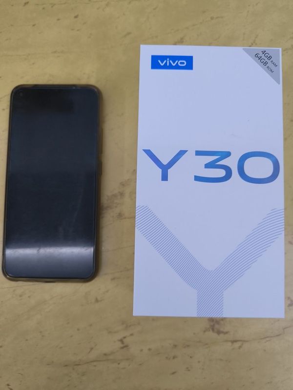 Vivo Y30, Realme C3