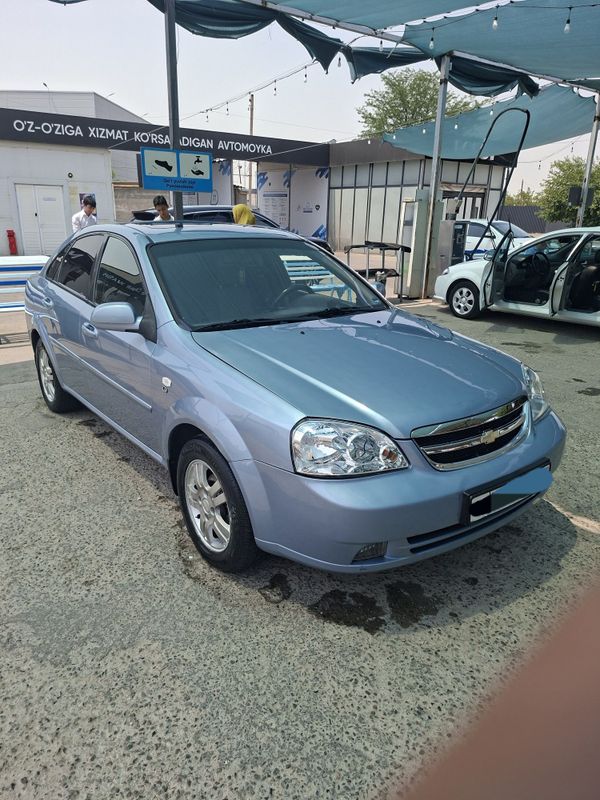2013 yil Lacetti 1,6 avtomat sotiladi 2013 yil Lacetti 1,6 avtomat sotiladi