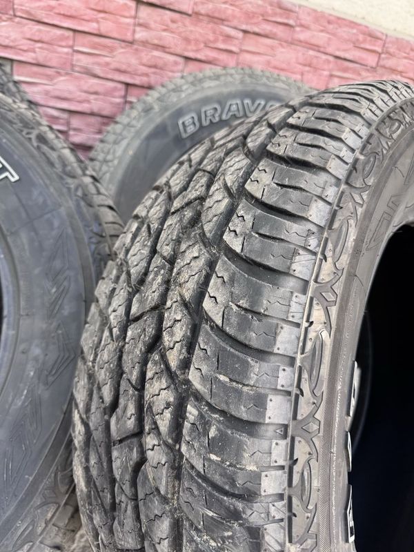 Шины Maxxis AT771 Bravo на Прадо 265/65 R17 не с большим пробегом Шины Maxxis AT771 Bravo на Прадо 265/65 R17 не с большим пробегом