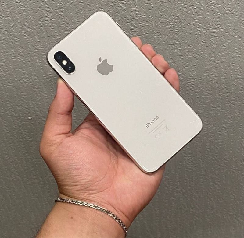 Iphone X sotiladi srochna Iphone X sotiladi srochna