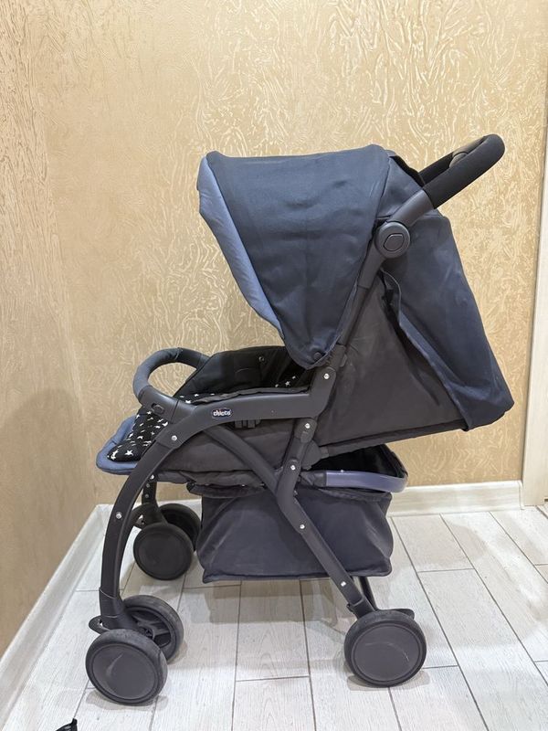 Коляска детская импорт Chicco бренд, в отличном состояние Коляска детская импорт Chicco бренд, в отличном состояние