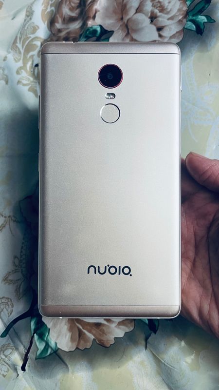 ZTE Nubia Z 11 Max ZTE Nubia Z 11 Max
