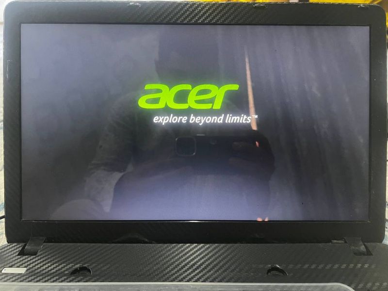 Noutbook aser core i3 windous 10