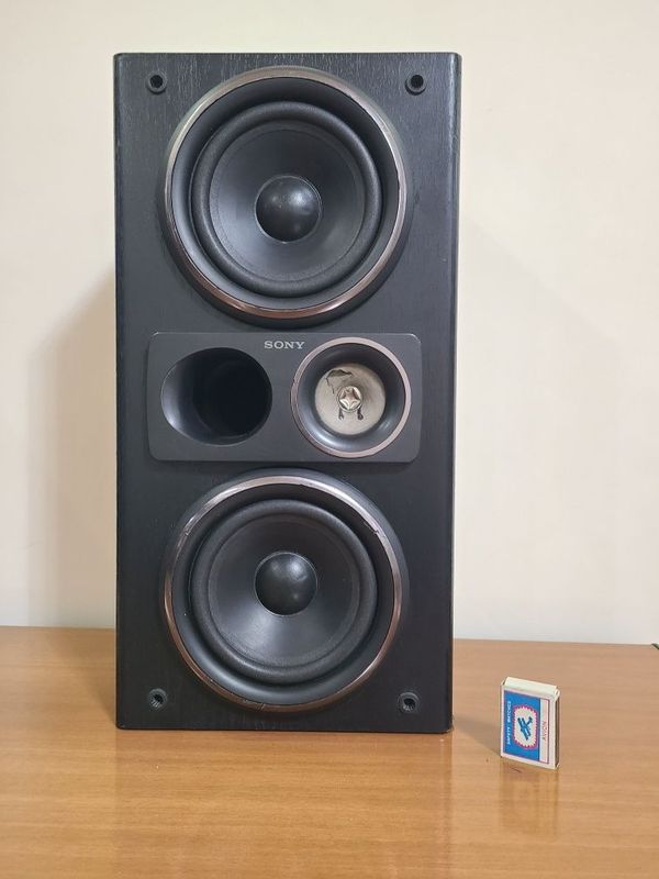 Sony SS-D370 Hi-Fi колонка сотилади