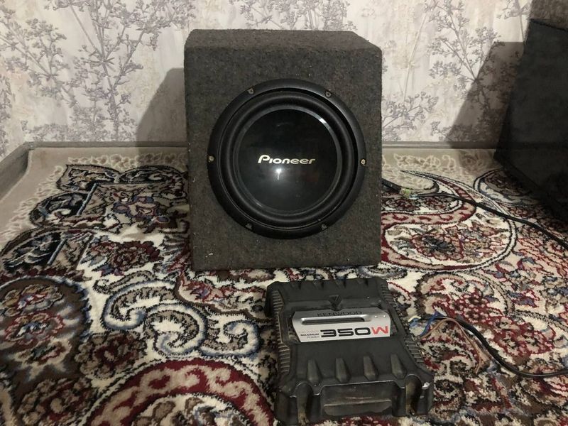 Аудио система. Буфер pioneer champion series. Усилитель Kenwood 350w