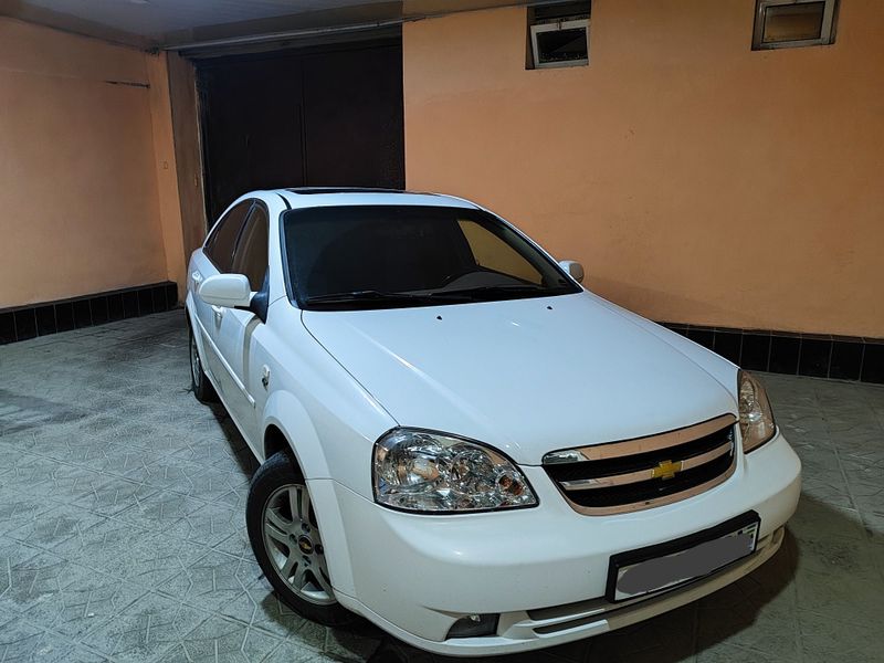 Lacetti 1.8 2010