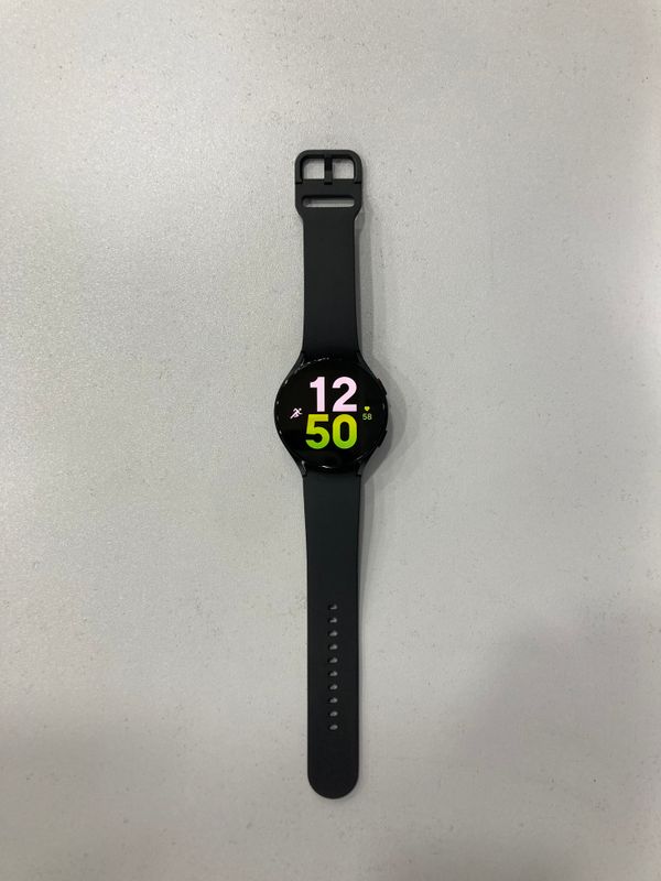Galaxy Watch 5 - A'lo holatda Galaxy Watch 5 - A'lo holatda