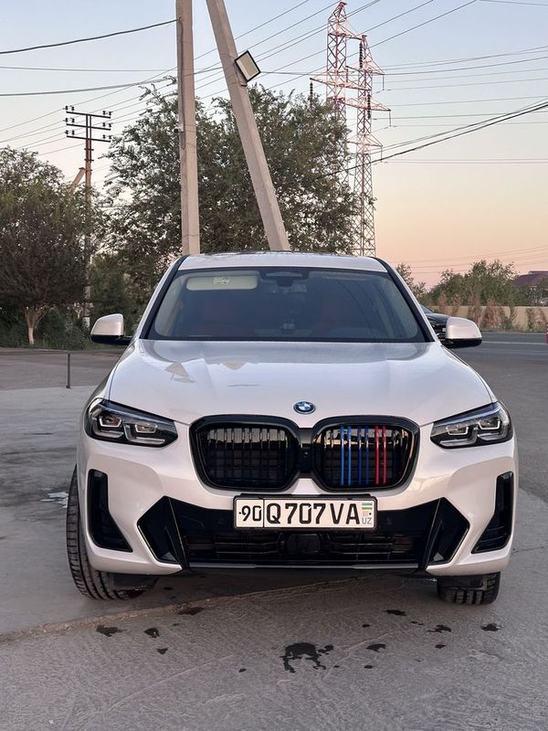 BMW IX 3 электрамабил BMW IX 3 электрамабил