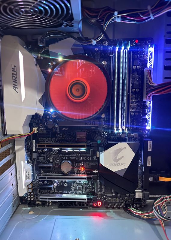 Материнская плата Gigabyte Aorus Z270X gaming 7, intel i5 7500 Материнская плата Gigabyte Aorus Z270X gaming 7, intel i5 7500