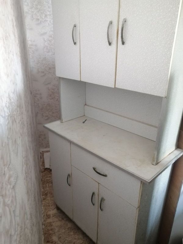 Kuxniy mebil srochniy