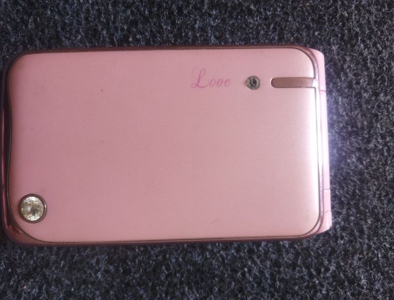 Telefon knopkali raskladushka DK mobile D600