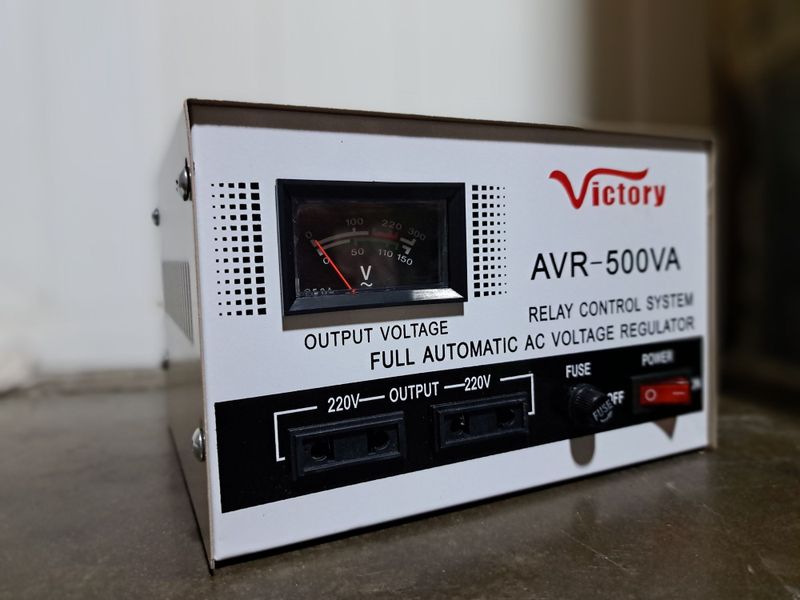 Продаётся стабилизатор напряжения AVR-500 Va В Мощность: 500 ВА (подх