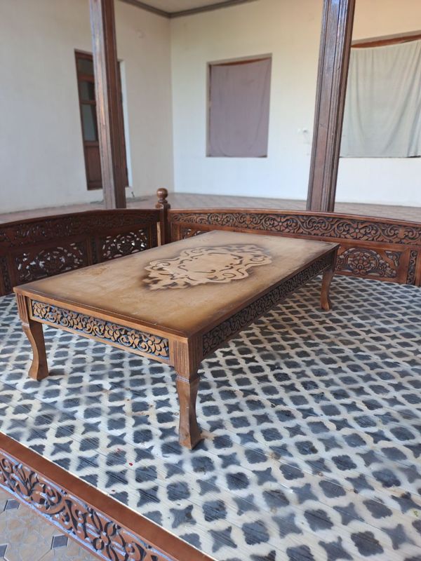 Karavot ustali bilan Karavot ustali bilan