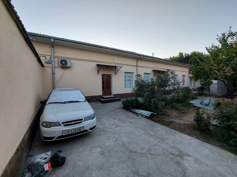 Продаётся дом участок 2.5 сотки 4 комнатная. Продаётся дом участок 2.5 сотки 4 комнатная.