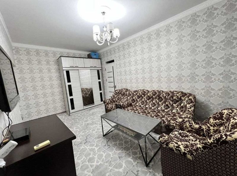 Arenda kvartira 2|5|5 Olmazor tumani SebzorTaxtapul 400$ ID:027