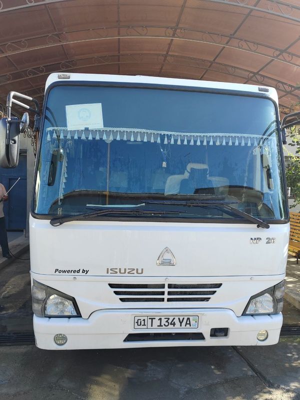 Автобус исузи сотилади 2013