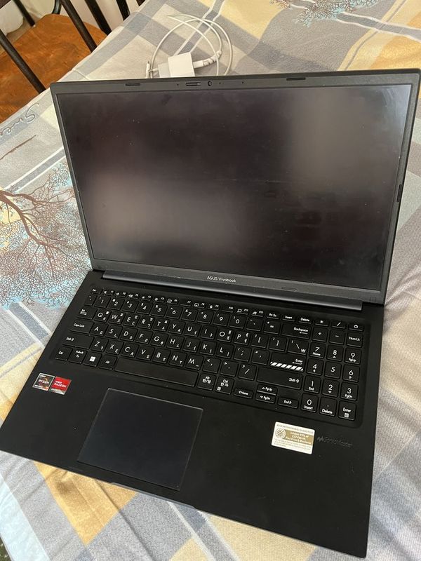 ASUS Vivobook Ryzen 7 ASUS Vivobook Ryzen 7