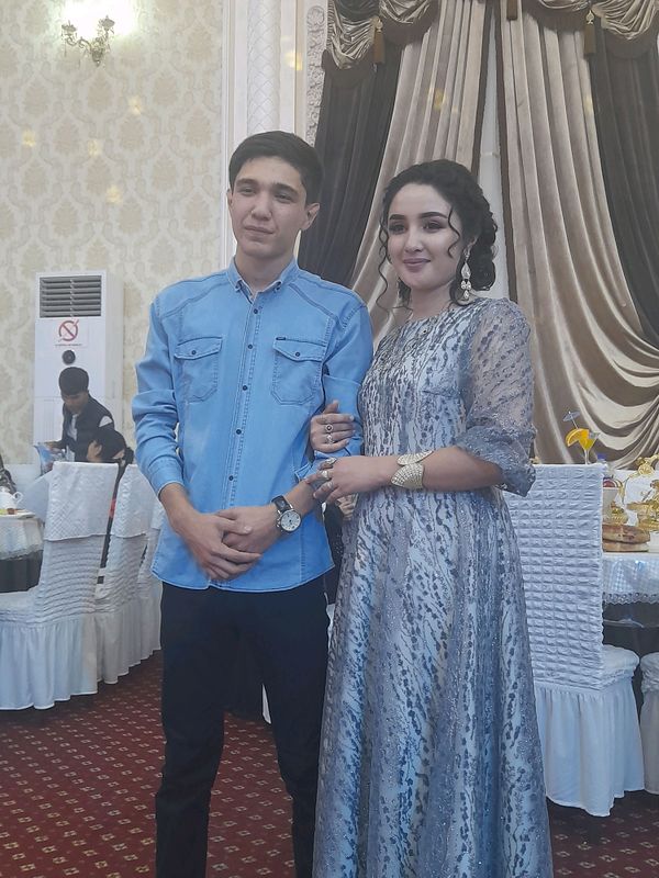 Koʻylak 1marta kiyilgan 300ming soʻm.