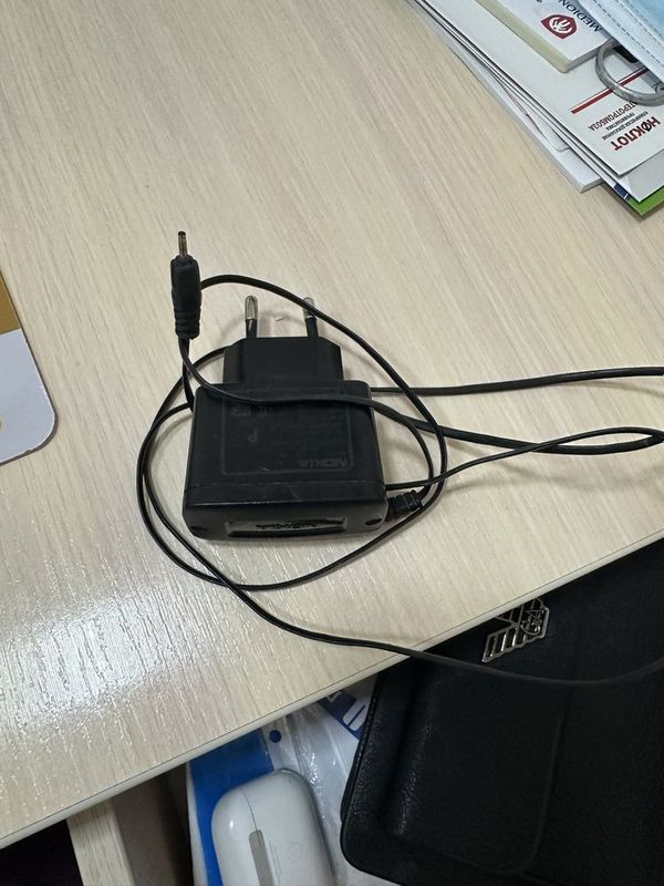 NOKIA Zaryadka sotiladi. NOKIA Zaryadka sotiladi.