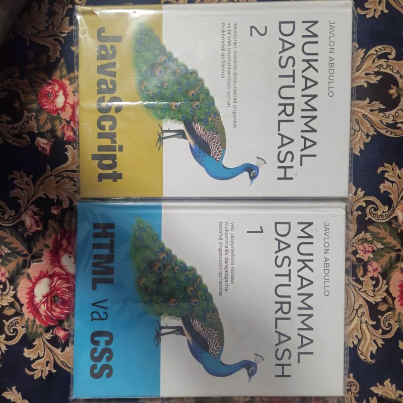 "Mukammal dasturchi" kitoblari sotuvda "Mukammal dasturchi" kitoblari sotuvda