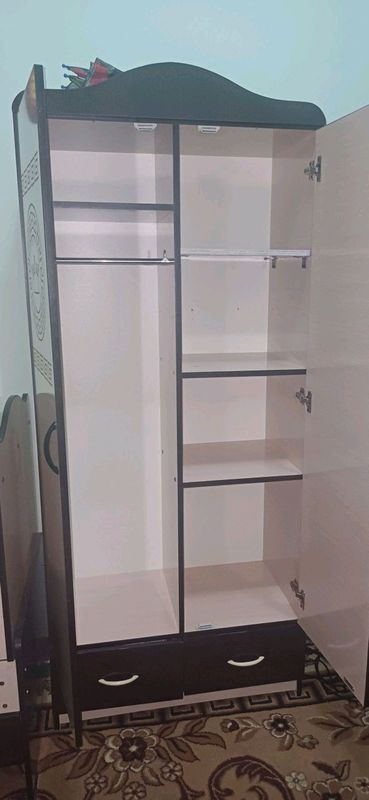 шкаф сотилади детиски крават билан 100$тошкент шкаф сотилади детиски крават билан 100$тошкент