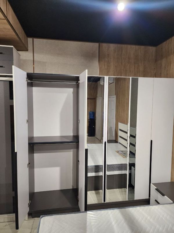 Распашной шкаф от Comfort mebel Распашной шкаф от Comfort mebel